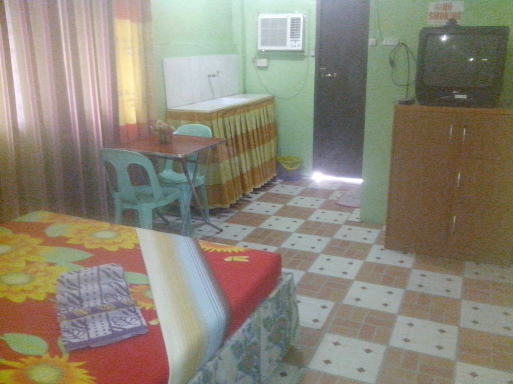 Quoyas Inn Davao Екстер'єр фото