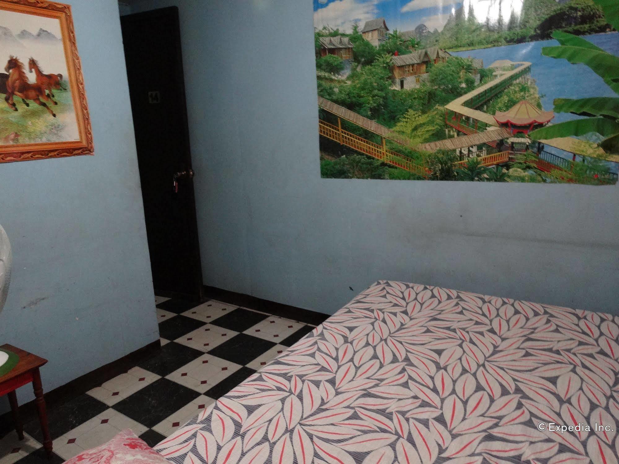Quoyas Inn Davao Екстер'єр фото