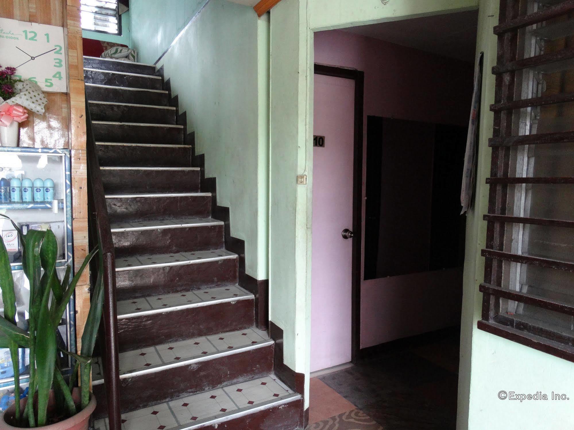 Quoyas Inn Davao Екстер'єр фото